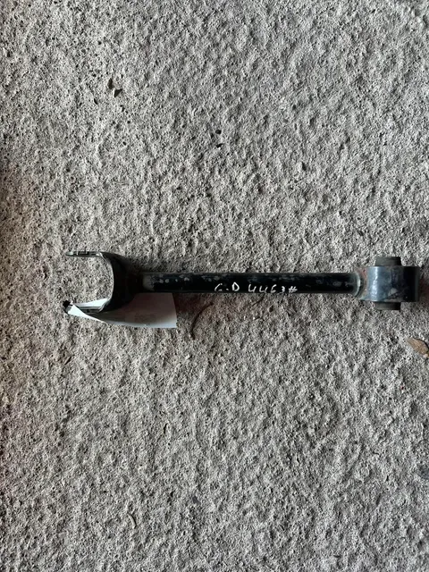 Bascula Spate / Brat Roata Spate Toyota Corolla E210 2