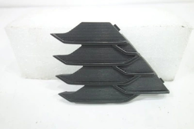 Ornament la grila centrala bara fata(CAPAC TRACTARE)ORIGINAL TOYOTA Corolla E 21 AN 2019-2023