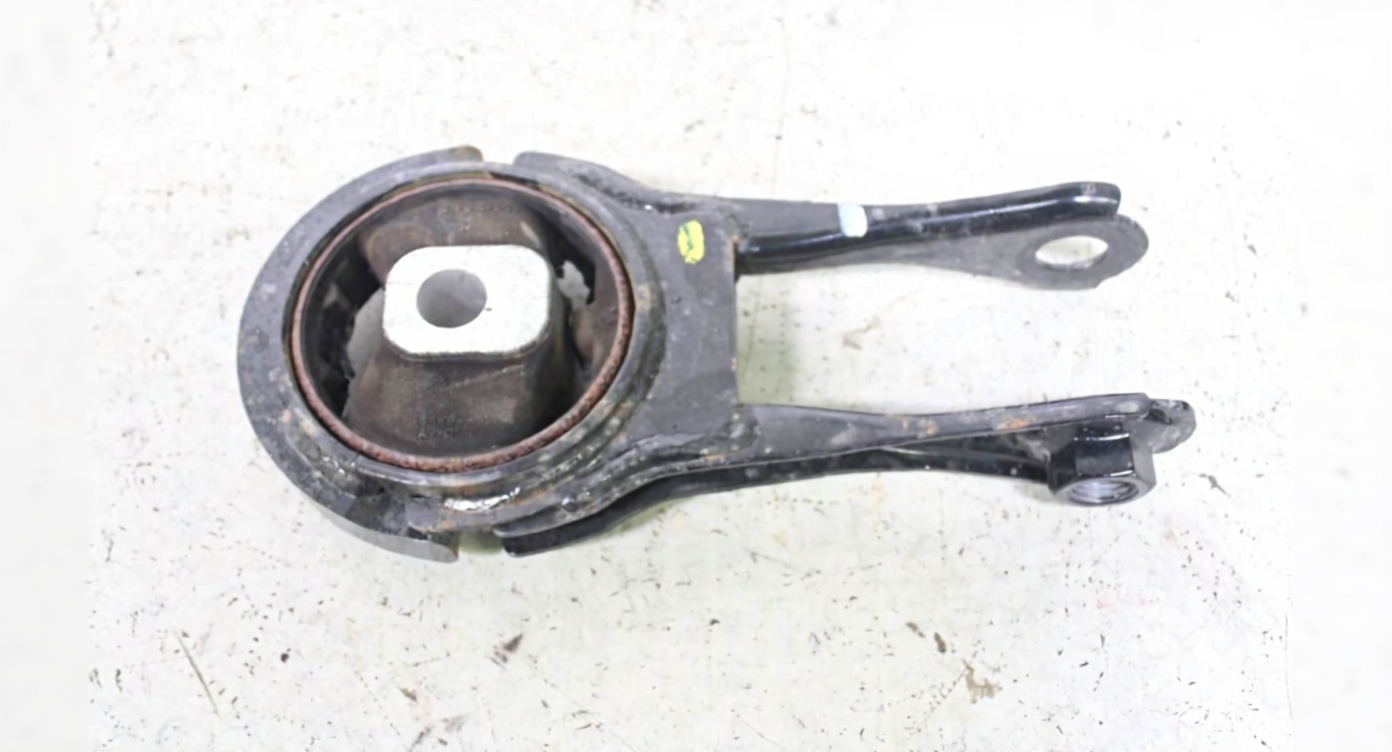 Suport antibalans Toyota Corolla e 210 si CHR Motor 1.8 hybrid AN 2016-prezent